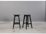 STOOL Juodas ąžuolinė baro (69cm) taburetė