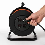 EXTRALINK POWERLINK PRZEDŁUŻACZ NA BĘBNIE 50M Z UZIEMIENIEM 4 GNIAZDKAMI