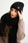 Women's set hat and scarf with ribbed texture and decoration juodas