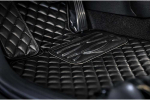 Eko odos kilimėliai QuiltyMats VOLKSWAGEN T5 CARAVELLE 2003-2015m. (I, II ir III eilės ir bag., prailginta 8v.) (Juoda / juodos siūlės)
