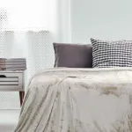 DecoKing Smėlinės spalvos antklodė MIC 200x220