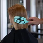Olivia Garden Fingerbrush Care Iconic - Medium - Mint - &Scaron;epetys plaukams i&scaron;&scaron;ukuoti su &scaron;erno &scaron;eriais ir nailonu sveikiems ir žvilgantiems plaukams