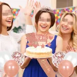 27-ojo gimtadienio dekoracija mergaitėms, gimtadienio karalienės tiara, princesės karūnos, 27-ojo gimtadienio juosta, 27 metų gimtadienio torto dekoracija, skaičių žvakės, balionų rinkinys, mergaičių gimtadienio vakarėlio dekoras, rožinis auksas