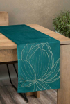 Eurofirany BLINK / 12 Aksominis stalo takelis su dideliu lotoso žiedo ra&scaron;tu, 35X140 cm, spalva: tamsi turkio