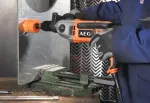 Aeg sb2e1100rv &ndash; gręžtuvas 1010 w 2 greičių gręžimo griebtuvai autom. 13 mm avs par max. 60 nm