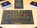 Getdigital Nerd Quiz žinių žaidimas (vokiečių k.) &ndash; atspėkite žaidimo kortelę su klausimais apie įvairius gerbėjus, mokslą, technologijas ir istoriją &ndash; 2&ndash;6 žaidėjai, suaugusiems ir vaikams nuo 14 metų