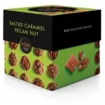 Pure Chocolate Pieni&scaron;ko &scaron;okolado triufeliai PURE su sūdytos karamelės kremo įdaru ir pekano rie&scaron;utu, 110 g