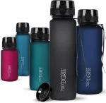 720&deg;dgree Uberbottle gertuvė, Softtouch sportinė gertuvė su sieteliu, be Bpa, universitetui, darbui, fitnesui, dviračiui, laukui, darbui, pagaminta i&scaron; Tritan, lengva, atspari smūgiams, daugkartinio naudojimo &ndash; 1 litras