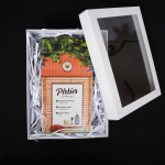 PIRTIES RINKINYS dovanų dėžutėje. Eukalipto eterinis aliejus, masažinis medus ir mėtų eterinis aliejus