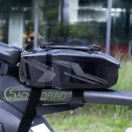 Sachsenrad dviračio rėmo krep&scaron;ys, 1 l talpos vandeniui atsparus dviračio rėmo dėklas, smūgiams atsparus Abs, 360&deg; kampu pasukamas elastingas telefono laikiklis i&scaron;maniesiems telefonams iki 6,5 colio, krep&scaron;ys ant vairo su apsauga nuo lietaus