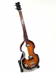Indominiguitars Mini bosinė gitara &ndash; Paul McCartney, The Beatles stilius, kolekcinė, mahagonas