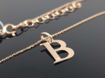 Best Diamonds Auksinė grandinėlė su raidele B ir briliantu
