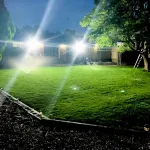 Powful led prožektorius 200 w prožektorius 20000 lm prožektoriai 6500 k lauko prožektorius ip67 atsparus vandeniui 100 w 2 prožektorių pakuotė su reguliuojamu kampu, tinkama kiemui, sporto aik&scaron;telei
