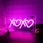 Pakabinamas &scaron;viestuvas Dwooke Xoxo neoninės i&scaron;kabos, rožinės Xoxo Led i&scaron;kabos, Usb maitinamas dvigubo sluoksnio akrilinis Led neoninis &scaron;viesos dėžė, reguliuojamo ry&scaron;kumo neoninė i&scaron;kaba stalo dekoravimui, sienų dekorui, barui, kalėdoms, valentino dienai