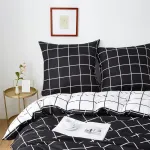 Patalynės komplektas Gezu antklodės užvalkalas 140 x 200 cm, languotas juodai baltas, apverčiamas, patalynė 1 asmeniui, mikropluo&scaron;tas su užtrauktuku, antklodės užvalkalas su 1 pagalvės užvalkalu 65 x 65 cm
