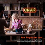 Neoninė i&scaron;kaba "on Air", raudonos ir geltonos spalvos Led neoninė lemputė su Usb jungtimi, dekoratyvinės i&scaron;kabos "live", &scaron;viestuvai "tiktok", studijai, sienai, miegamojo, žaidimų kambario dekoravimui