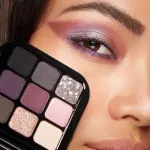 Kiko Milano Glamour Multi Finish &scaron;e&scaron;ėlių paletė 04 | Paletė su 9 įvairių efektų &scaron;e&scaron;ėliais