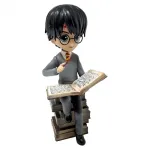 Plastoy - Figurine - Harry Potter stack of spellbooks