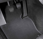 BMW F32 F82 M4 grindų kilimėlis Tekstilinis vairuotojo pusės RHD originalus 51477335849