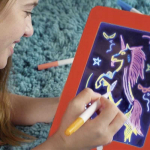Magija 3D pie&scaron;imo plan&scaron;etė su flomasteriais - raudona