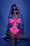 GLOW Impress Me Lace Body su atvira nugara - neoninė Rožinė