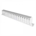 Triton VALUE 19 Priekinė plok&scaron;tė 1 U su 40 x 80 mm manevravimo kanalu, rutulys