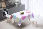 Le Jardin du Lin virtuvinis dekoratyvinis staltiesė su atsitiktiniu ra&scaron;tu 140 x 140 cm - sukurta ir pagaminta Turkijoje