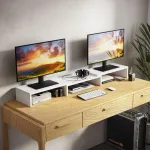 Laikiklis Comfortcove dvigubas monitoriaus stovas, monitoriaus stovas, ne&scaron;iojamojo kompiuterio stovas, stalo organizatorius, kompiuterio stovas, 3 lentynos, reguliuojamas ilgis, idealus jūsų namų biurui, baltas