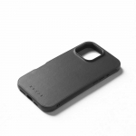 &bdquo;Mujjo Shield&ldquo; dėklas, skirtas &bdquo;iPhone 16 Pro Max&ldquo; &ndash; auk&scaron;čiausios kokybės apsauga ir dizainas, suderinamas su &bdquo;MagSafe&ldquo; &ndash; juodas