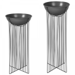 Beliani 2 vazonų su kojelėmis rinkinys FICARIA Metal 22 cm Juodas