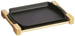 STAUB Ketaus puodas ant medinio stovo 33 x 23 cm, juodas