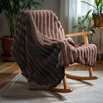 Primaviera Deluxe Dirbtinio kailio pledas Rib Rabbit Fur 150x200 cm &ndash; 500 GSM rusvos spalvos