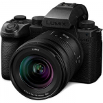 Panasonic Lumix DC-S5 IIX + LUMIX S 20-60mm F3.5-5.6