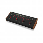 Behringer SOLINA STRING ENSEMBLE Syntezator analogowy