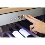 Caso | Wine cooler | WineChef Pro 40 | Energy efficiency class G | Showcase | Free standing | Bottles capacity Up to 40 bottles | Cooling type Compressor technology | Stainless steel/Black