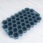 Silikoninė bičių korių ledukų forma &scaron;aldikliui, Pilka