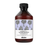 Raminantis &scaron;ampūnas jautriai galvos odai Davines Naturaltech Calming Shampoo, 250ml