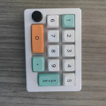 Mechaninė mini klaviatūra su reguliatoriumi, makro klavi&scaron;ai., Baltas
