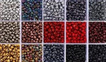 Stiklinių apvalių karoliukų (biserio) 6/0 RainBow&reg; 15 tamsių spalvų po 10 g rinkinys