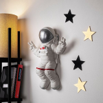 Pakabinama dekoracija Peace Sign Astronaut 47 cm