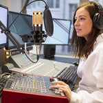Usb mikrofono rinkinys studio condenser usb mikrofonas kompiuterinis pc mikrofono rinkinys su reguliuojamu žirklių stovo laikikliu smūgio laikiklis instrumentams balso įra&scaron;ams podcast'ams youtube karaoke, default