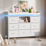 8 stalčių spintelė su LED ap&scaron;vietimu, USB ir kintamosios srovės jungtimis, daiktadėžėmis, balta