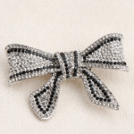 Unikalaus dizaino sagė , Black Ribbon