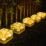 Hetang Yuese pakuotė &scaron;iltos baltos saulės &scaron;viesos PVC plyta, LED saulės lemputė su &scaron;viesos jutikliu, saulės įjungimo / i&scaron;jungimo &scaron;viesa lauko sodo apdailai vejai, takui, deniui, žemės tvenkiniui