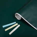 D-c-fix Lipni plėvelė skirta ra&scaron;ymui su kreida 90cm x 1,5m + 3vnt. įvairiaspalvių kreidelių (213-5003)