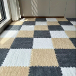 Pliu&scaron;inis patchwork kilimų komplektas,  Balta 8vnt+pilka 8vnt+kupranugaris 8vnt