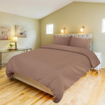Homelux 4 dalių patalynės komplektas 220 x 240 cm - 1 antklodės užvalkalas 200 x 220 cm + 1 paklodė 220 x 240 cm + 2 pagalvių užvalkalai 50 x 70 cm, pagamintas i&scaron; poliesterio mikropluo&scaron;to su užtrauktuku, mink&scaron;tas ir nereikalaujantis lyginimo, rudas