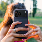 Spigen Optik Pro XL iPhone 17 Pro &ndash; juodas