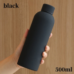 1 vnt. 500 ml tvirta ne&scaron;iojama vandens gertuvė., Juoda