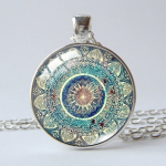 Mandala gėlių raktų pakabukas, Vėrinys